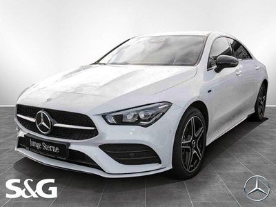 Weiß Gebraucht 2020 Mercedes CLA250e AMG Limousine | 31.277 € (Etwas zu teuer)