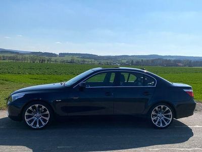 Gebraucht BMW 525 177 PS (130 kW) 2005 Blau Limousine