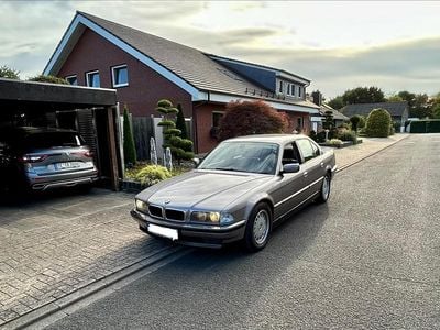 BMW 735