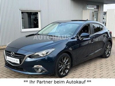 Blau Gebraucht 2016 Mazda 3 Nakama Limousine | 8.480 € (Superpreis)