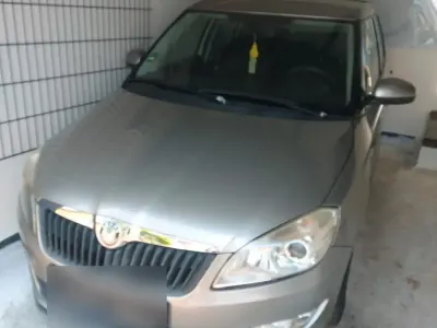 Gebraucht Skoda Fabia 60 PS (44 kW) 2010 Grau Kleinwagen