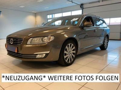 Braun Gebraucht 2016 Volvo V70 Summum Kombi | 14.550 € (Teuer)