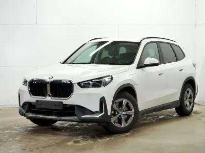 Gebraucht BMW X1 Sport Line 326 PS (239 kW) 2024 Alpinweiss 3 SUV
