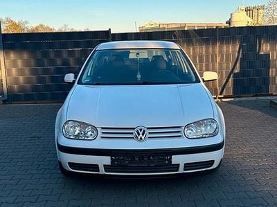 Usata VW Golf IV 75 CV (55 kW) 2000 Bianco Utilitaria