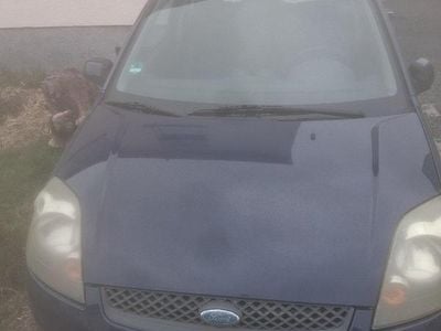 Second-hand Ford Fiesta 60 CP (44 kW) 2008 Albastru Hatchback