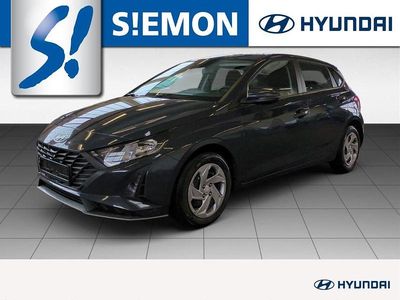 Grau Gebraucht 2025 Hyundai i20 Select Limousine | 15.830 € (Guter Preis)