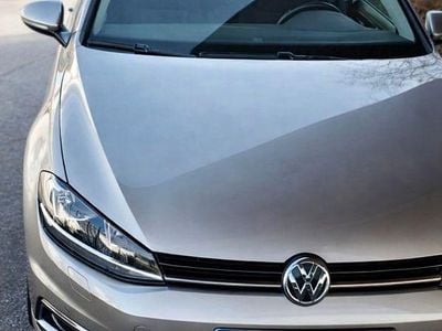 Gebraucht VW Golf VII 110 PS (80 kW) 2017 Silber Limousine