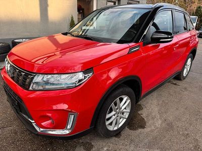 Gebraucht Suzuki Vitara Comfort+ 129 PS (94 kW) 2021 Rot SUV