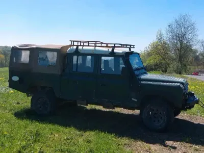 Gebraucht Land Rover Defender 122 PS (89 kW) 1999 Grün SUV