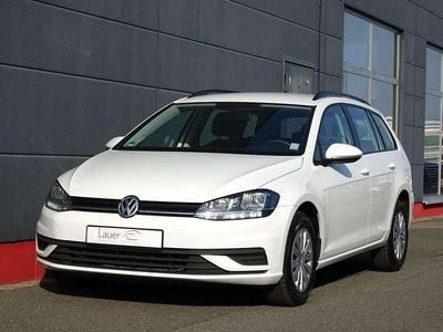 Gebraucht VW Golf VII Trendline 116 PS (85 kW) 2018 Pure white Kombi