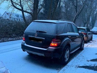 Brugt Mercedes ML320 265 HK (194 kW) 2008 Sort SUV