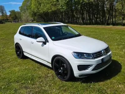 Używany VW Touareg Executive 262 KM (192 kW) 2017 Biały SUV