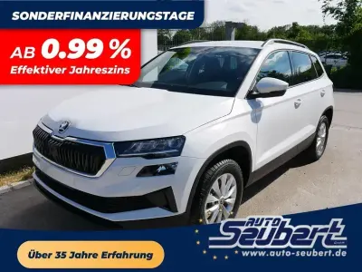 Neu Skoda Karoq Selection 150 PS (110 kW) 2025 Moonweiß perleffekt SUV