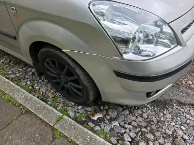 Gebraucht Toyota Corolla Verso 129 PS (94 kW) 2005 Grau Van / Kleinbus