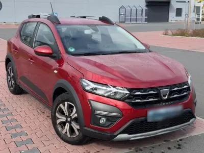 Używany Dacia Sandero Stepway 101 KM (74 kW) 2021 Czerwony Hatchback