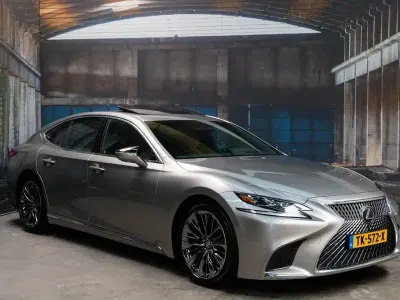 Gebraucht Lexus LS500h President Line 359 PS (264 kW) 2018 Grau Limousine