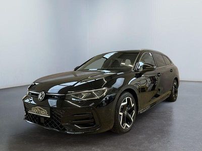 Second-hand VW Passat R-line 193 CP (141 kW) 2025 Negru Break