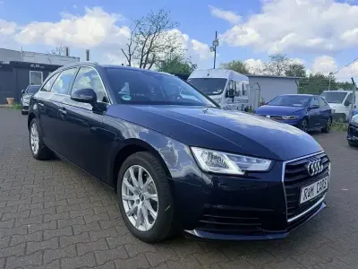 Używany Audi A4 Ambiente 150 KM (110 kW) 2016 Niebieski Kombi