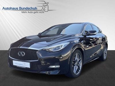 Gebraucht Infiniti Q30 Sport Tech 211 PS (155 kW) 2017 Schwarz Kleinwagen