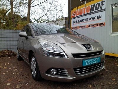 Gebraucht Peugeot 5008 Premium 120 PS (88 kW) 2011 Grau Van / Kleinbus