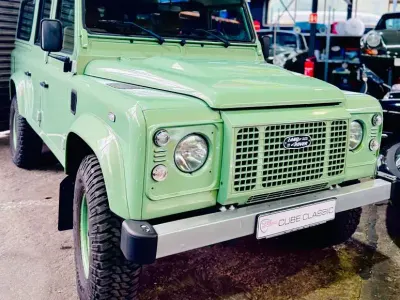Gebraucht Land Rover Defender Heritage 122 PS (89 kW) 2016 Grün SUV