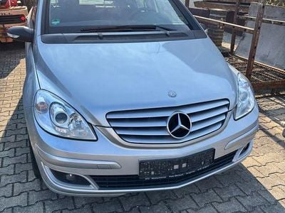 Gebraucht Mercedes 200 136 PS (100 kW) 2006 Silber Limousine