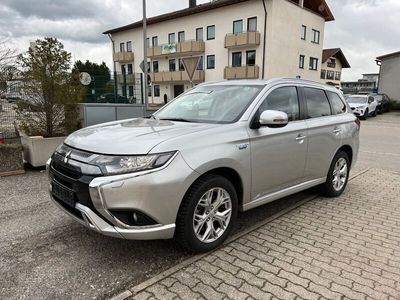 gebraucht Mitsubishi Outlander P-HEV 2.4 PHEV 4WD Plus Diamant/Navi/AHK