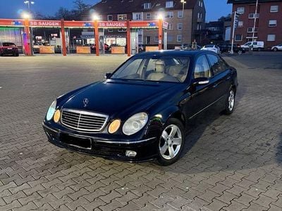 Gebraucht Mercedes E320 Avantgarde 224 PS (164 kW) 2003 Schwarz Limousine