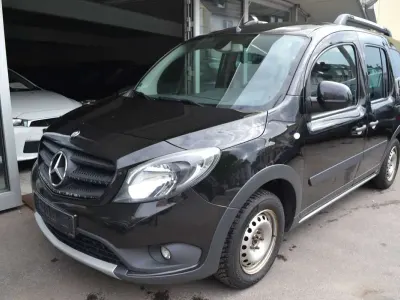 Gebraucht Mercedes Citan 111 Edition 116 PS (85 kW) 2020 Dravitschwarz metallic Van / Kleinbus