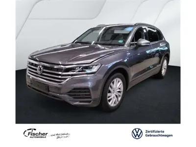 Gebraucht VW Touareg 231 PS (169 kW) 2025 Grau SUV