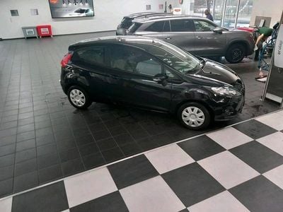 Gebraucht Ford Fiesta 82 PS (60 kW) 2011 Schwarz Kleinwagen