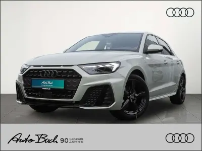 Nowe Audi A1 S-Line 116 KM (85 kW) 2026 Srebrny SUV