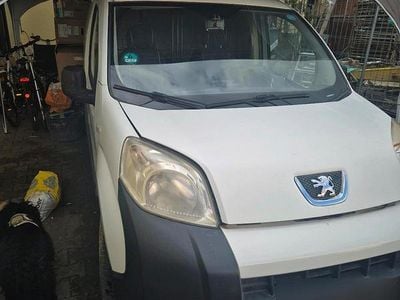 Usata Peugeot Bipper 68 CV (50 kW) 2009 Bianco Monovolume