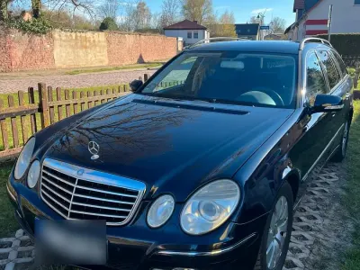 Gebraucht Mercedes E280 Avantgarde 190 PS (139 kW) 2006 Blau Kombi