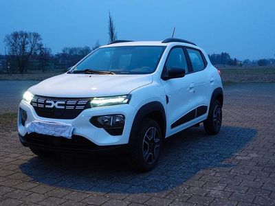 Weiß Gebraucht 2024 Dacia Spring Extreme Kleinwagen | 10.900 €