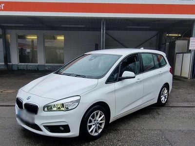 Weiß Gebraucht 2015 BMW 218 Limousine | 5.400 € (Teuer)