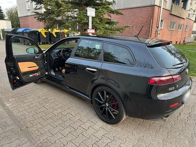 Second-hand Alfa Romeo 159 Turismo 170 CP (125 kW) 2012 Negru Break