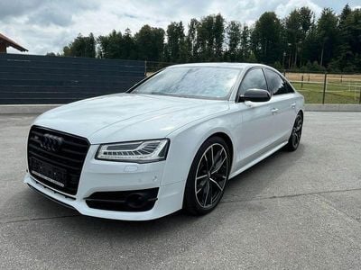 Audi S8 plus