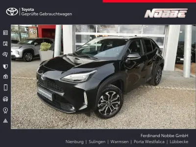 Occasion Toyota Yaris Hybrid Team 116 ch (85 kW) 2022 Noir Berline