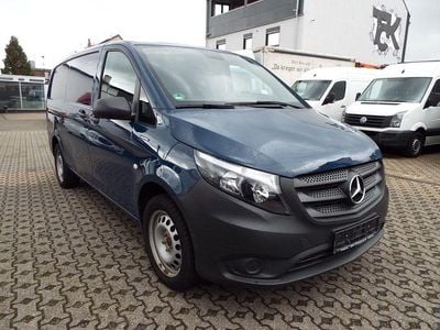 Gebraucht Mercedes e-Vito 85 kW (116 PS) 2021 Blau Van / Kleinbus
