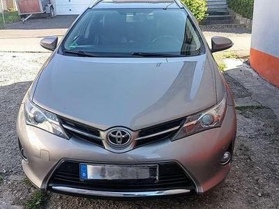 Gebraucht Toyota Auris Executive 124 PS (91 kW) 2013 Kombi