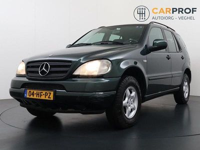 Gebraucht Mercedes ML270 163 PS (119 kW) 2001 Grün SUV