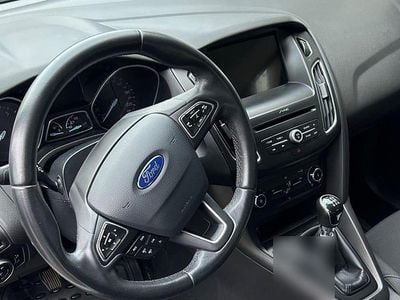 Gebraucht Ford Focus Business Edition 125 PS (91 kW) 2018 Weiß Limousine