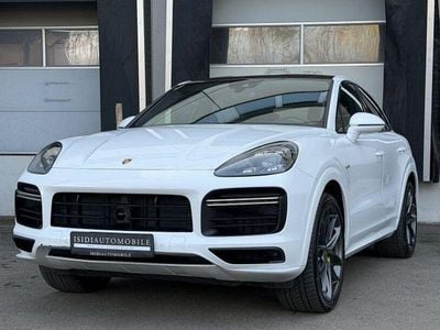 Second-hand Porsche Cayenne Turbo S 680 CP (500 kW) 2020 Alb SUV