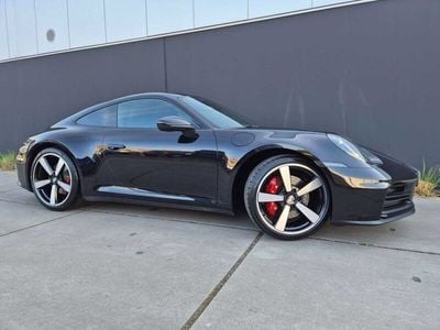 Porsche 911 Carrera