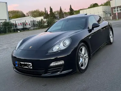Gebraucht Porsche Panamera 250 PS (183 kW) 2012 Schwarz Kleinwagen