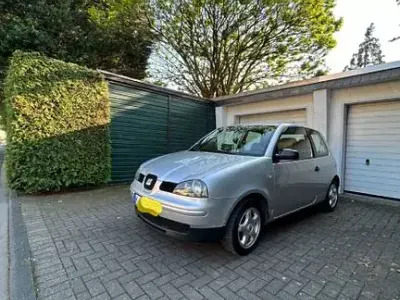 Używany Seat Arosa Prima Plus 50 KM (36 kW) 2004 Srebrny Hatchback