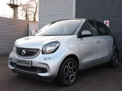 Usata Smart ForFour Prime 90 CV (66 kW) 2017 Grigio Utilitaria