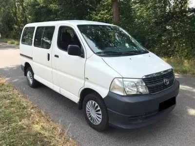 Gebraucht Toyota HiAce 129 PS (94 kW) 2009 Weiß Van