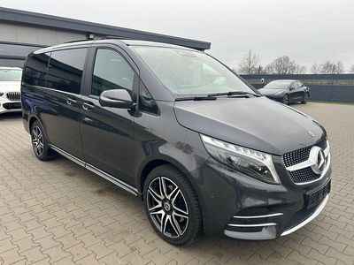 Grau Gebraucht 2023 Mercedes V300 AMG Van / Kleinbus | 58.489 € (Superpreis)